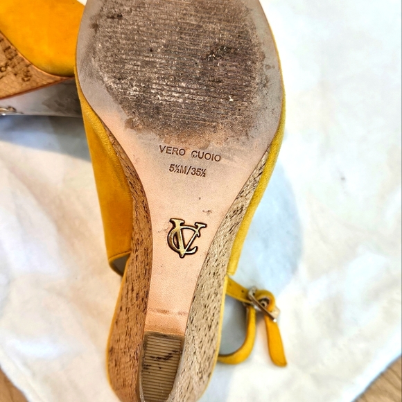 Italian made Vero Cuoio Signature Suede open toe slingback wedges size 5.5 - Picture 8 of 9
